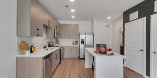 LakePointe Gallery 32