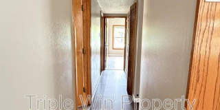 810 Saint Anthony Lane Gallery 21