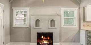 House Available for Rent! Gallery 47