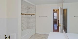 208-210 Fort Pleasant Ave Gallery 67
