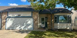 3 bed/3 bath Townhome in North Colorado Springs Gallery 1