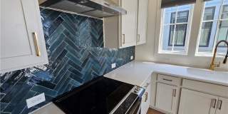 1294 LONGREEN Terrace NW Gallery 16