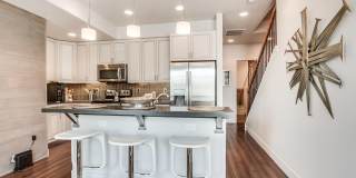 3 Bed | 3 Bath | Five Points Townhome | Available September 1 Gallery 4