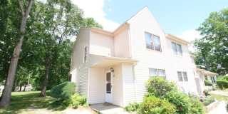 32 PIN OAK Lane Gallery 1