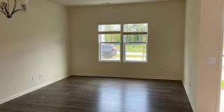 Room in 3 Bedroom Home at Mariners Ct Gallery 20