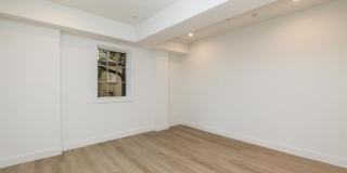 737 PINE Gallery 18