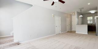 Charming 2-Bedroom, 2.5-Bathroom Townhome Just Minutes from Disney! Gallery 7