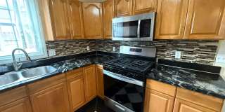 Three Bedroom, Single Family Home Located in Springfield's Pine Point Neighborhood! Gallery 7