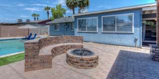 8031 E Oak Street Gallery 26