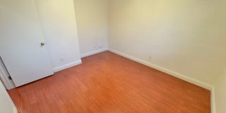 Beautiful 2 bedroom townhome with 2 car garage in gated community near Summerlin Gallery 12