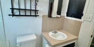 Renovated 2 bed 1 bath duplex near town center Gallery 18