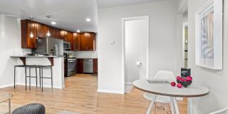 Bright West Highland Home with Modern Finishes!! Gallery 9