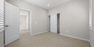 16205 Camden Circle Gallery 36