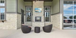 Overlook at Stone Oak Park Apartments Gallery 8