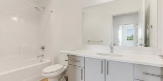Hermoso View Apartments Gallery 49