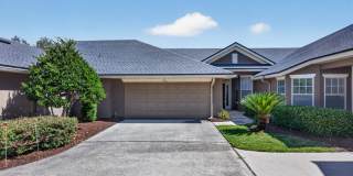 Eagle Harbor Townhome Gallery 1