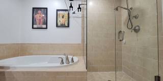 Luxury Apartment Right On The Beach In Lauderdale By The Sea!!! Seasonal rental Gallery 20