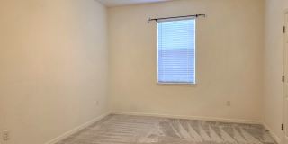 Pet Friendly Home in Southern Ridge Gallery 22