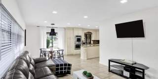 631 Oleander Drive Gallery 13