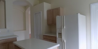 CHARMING 3BR/2BA/OFFICE/2GARAGE Gallery 14