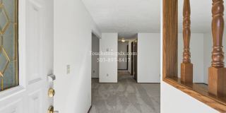 Gladstone 3BD/2BA Home with Large Yard, Shop, & 2 Car Garage Gallery 5