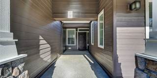 Spacious 2Br in Trilogy at Redmond Ridge 55+ Community Gallery 5