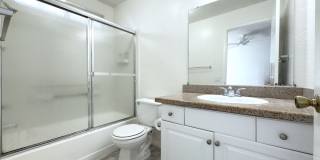 Upper Level Condo in Gated Vista Way Village! Gallery 10