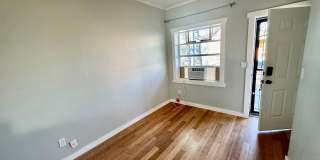 Charming One Bedroom Home in Sunnyside! Gallery 7