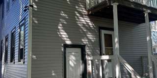 Charming 3BR Duplex in Schenectady Gallery 1