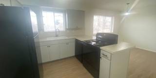 1428 W 300 N (The Virginian Apartments) 14 Plex 1428 W 300 N (The Virginian Apartments) 14 Plex Gallery 13
