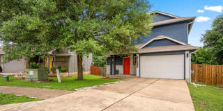 Beautiful 3 bedroom, 2.5 bathroom home in Southeast Austin!!! Gallery 1