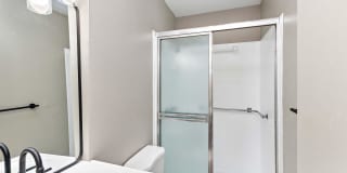 Oval Spring Apartments Gallery 23
