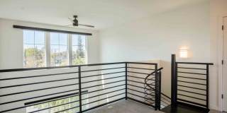 The Angelino Gallery 17