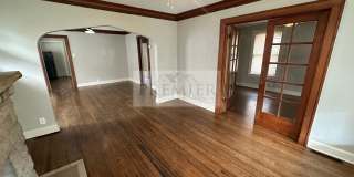 5618 Forest Ave Kansas City, MO 64110// 3 Bedroom Single Family Home// Move in Ready// Rent: $1300 Deposit: $1300 Gallery 5