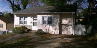 716 Laurel Street Gallery 2