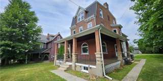 1977 S 5th Street Gallery 1