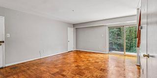 8614 MANCHESTER Road Gallery 4