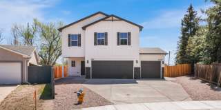Contemporary 3BR with Garage, Yard & Designer Finishes Gallery 1