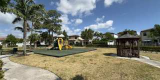 Stylish 3-Bed, 3-Bath Townhouse Oasis in Riviera Beach Gallery 49