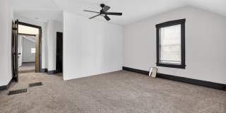 Charming 2BR Townhome in Saint Louis Gallery 8