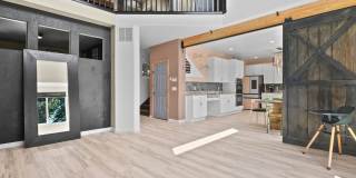 Stunning 5BR House in Castle Rock Gallery 1