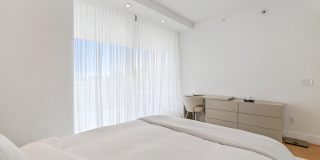 10203 Collins Avenue Gallery 30