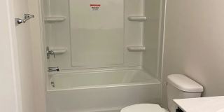 Room in 3 Bedroom Home at Mariners Ct Gallery 1