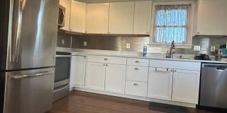 All Brick, Pet friendly cottage home Gallery 4