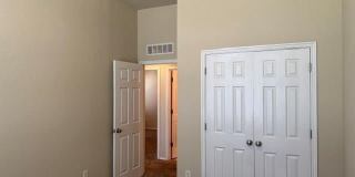 2217 SE 7th Street Gallery 24