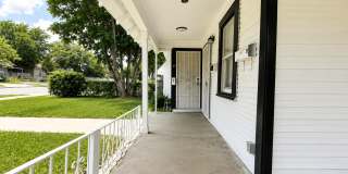 1319 Leal Street - 1 Gallery 13