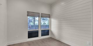 207 3rd Street Gallery 19