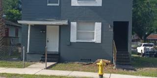 1024/1026 W 8th St. Gallery 3