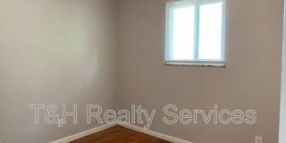 3030 Roberta Drive Gallery 15