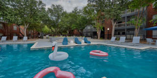 Quarry Alamo Heights Gallery 1